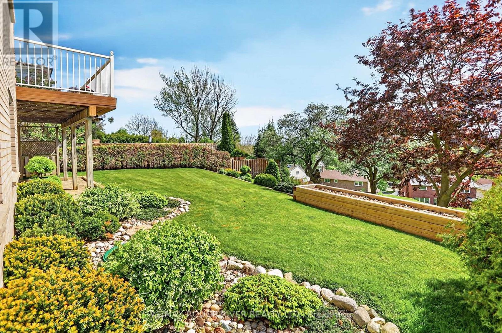 250 RIDGEWOOD ROAD - 43