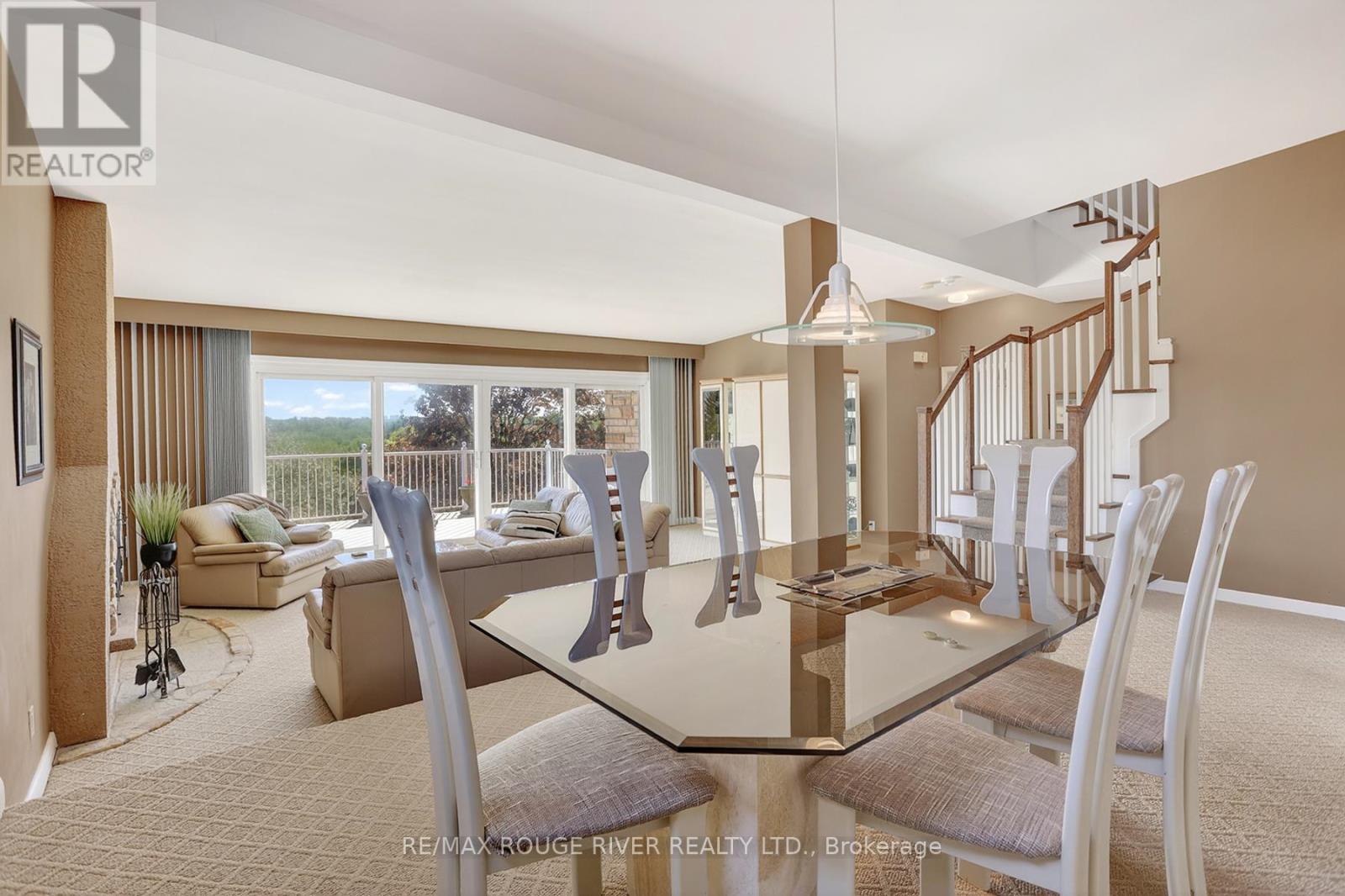 250 RIDGEWOOD ROAD - 6