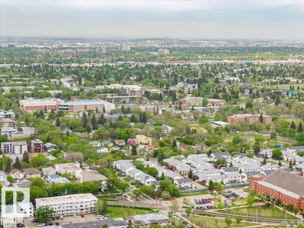 #204 10118 106 AV NW - 35