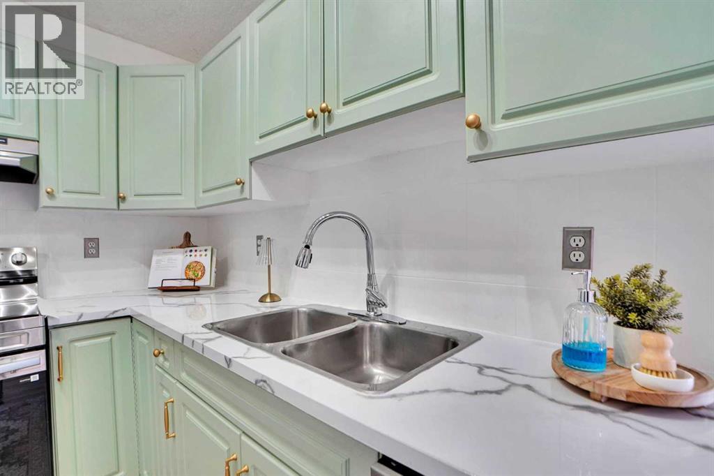 19 Taravista Gardens NE - 11