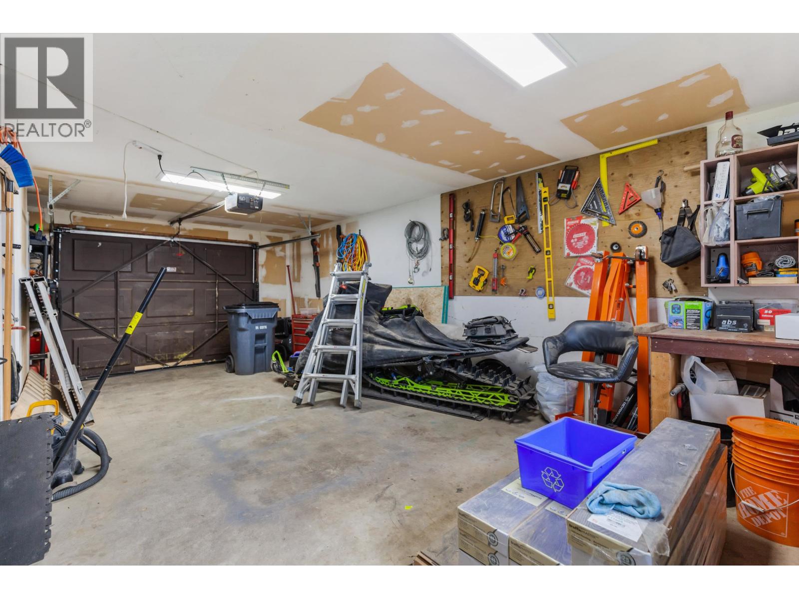 3127 WALLACE CRESCENT - 19