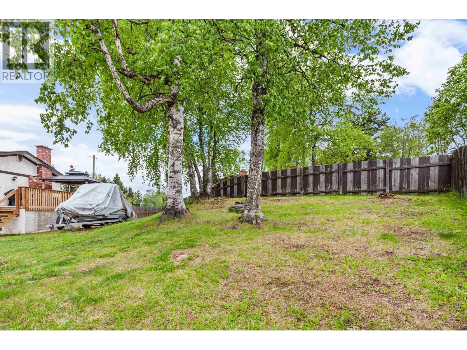 3127 WALLACE CRESCENT - 25