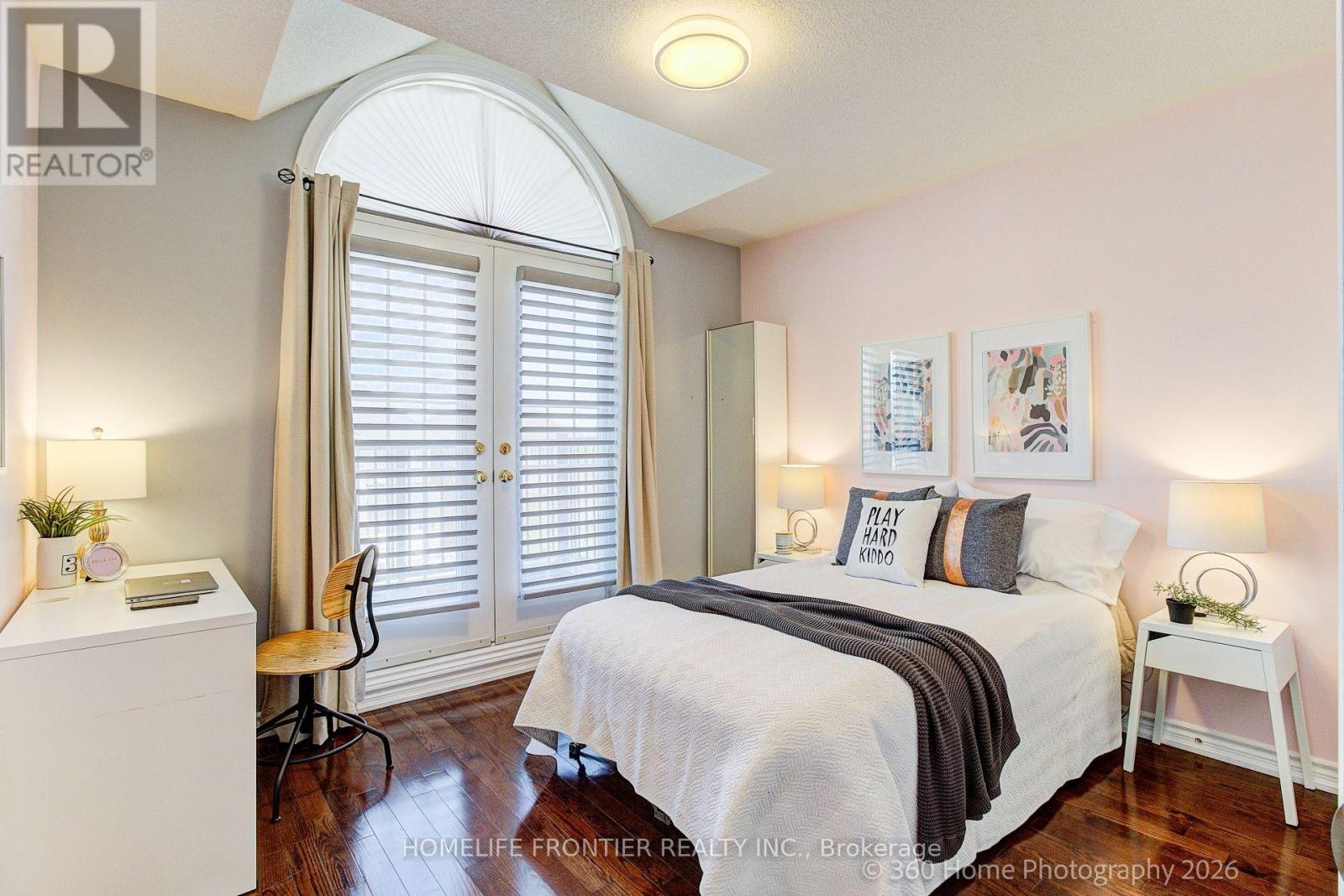 117 WHITE BEACH CRESCENT - 33