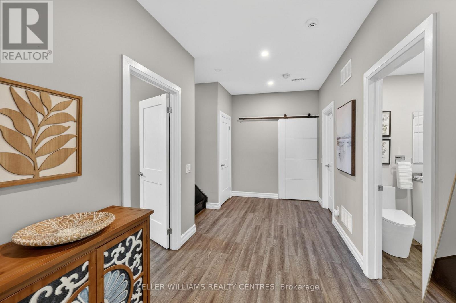 50 GLENHURON DRIVE - 22