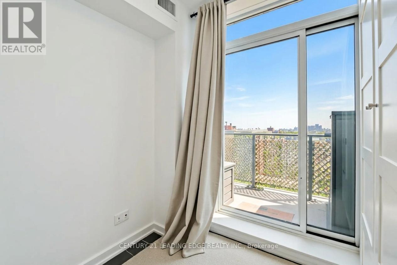 #611 3520 DANFORTH AVENUE - 26