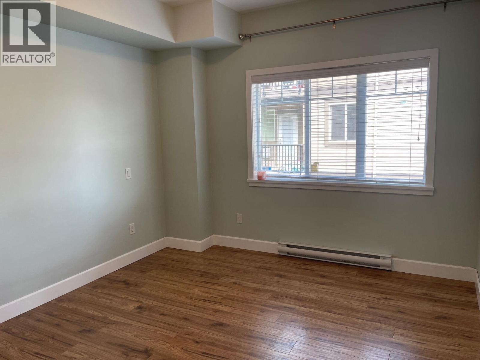 #203 2799 CLAPPERTON Avenue - 10