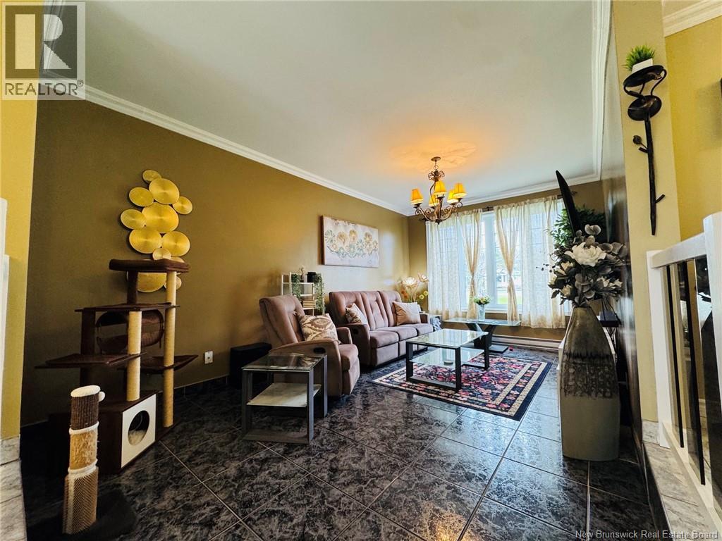 696 Des Pionniers Avenue - 6