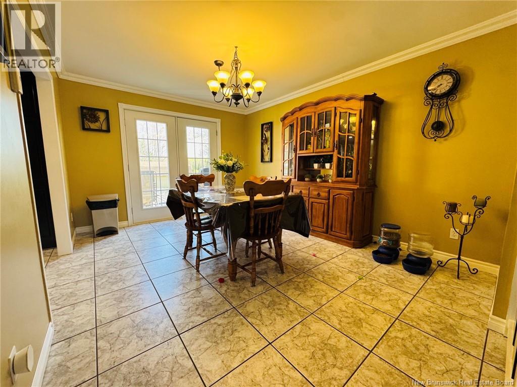 696 Des Pionniers Avenue - Image 2