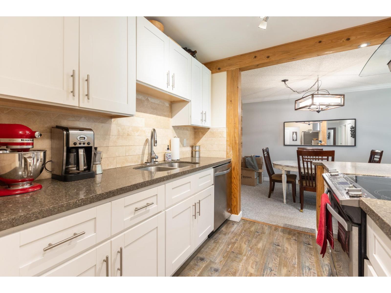 2 Bed, 1 Bath Apartment for Sale in Surrey – 308 1720 SOUTHMERE CRESCENT, Surrey – MLS# R3126644 - Image 9