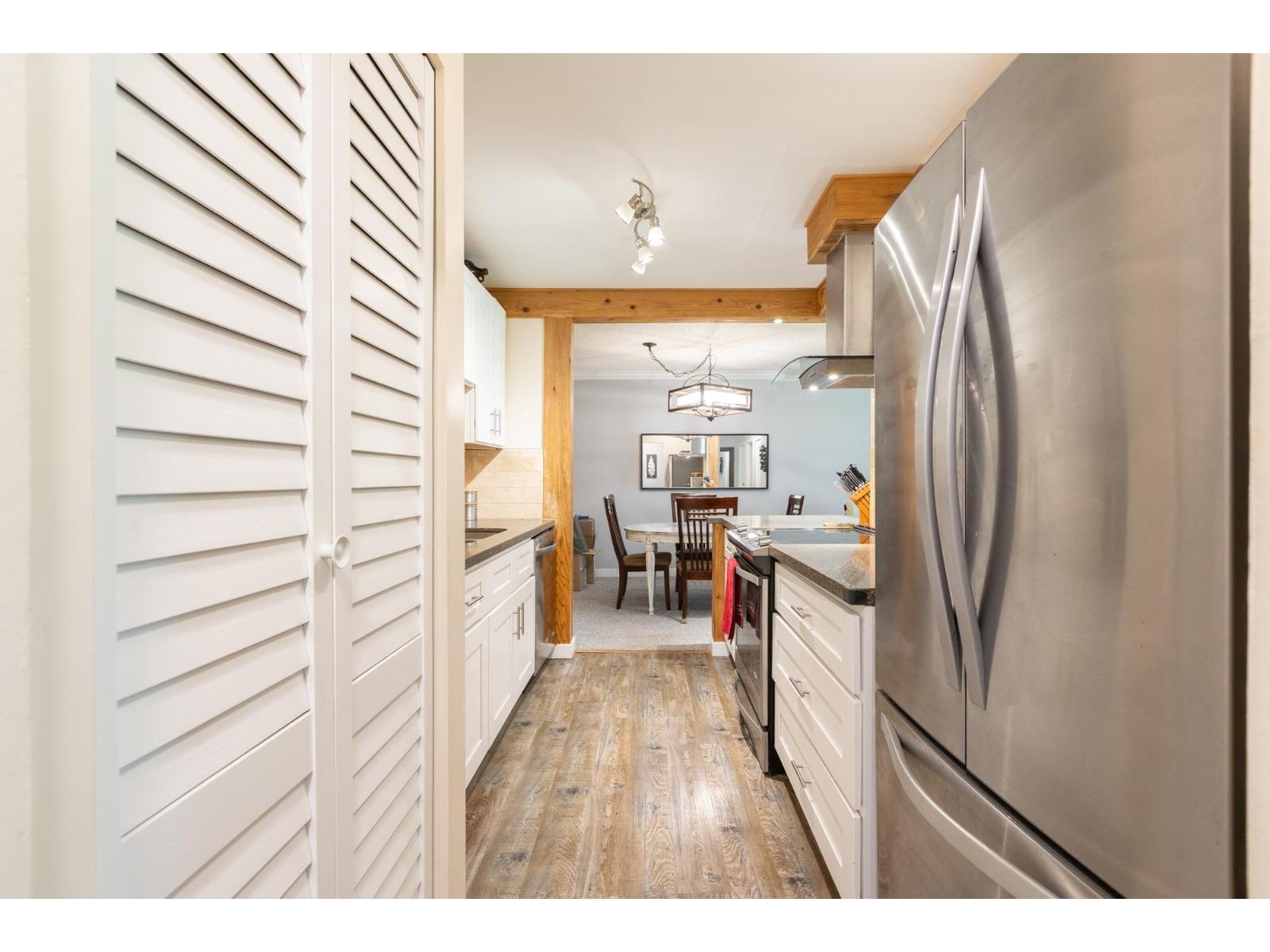 2 Bed, 1 Bath Apartment for Sale in Surrey – 308 1720 SOUTHMERE CRESCENT, Surrey – MLS# R3126644 - Image 8