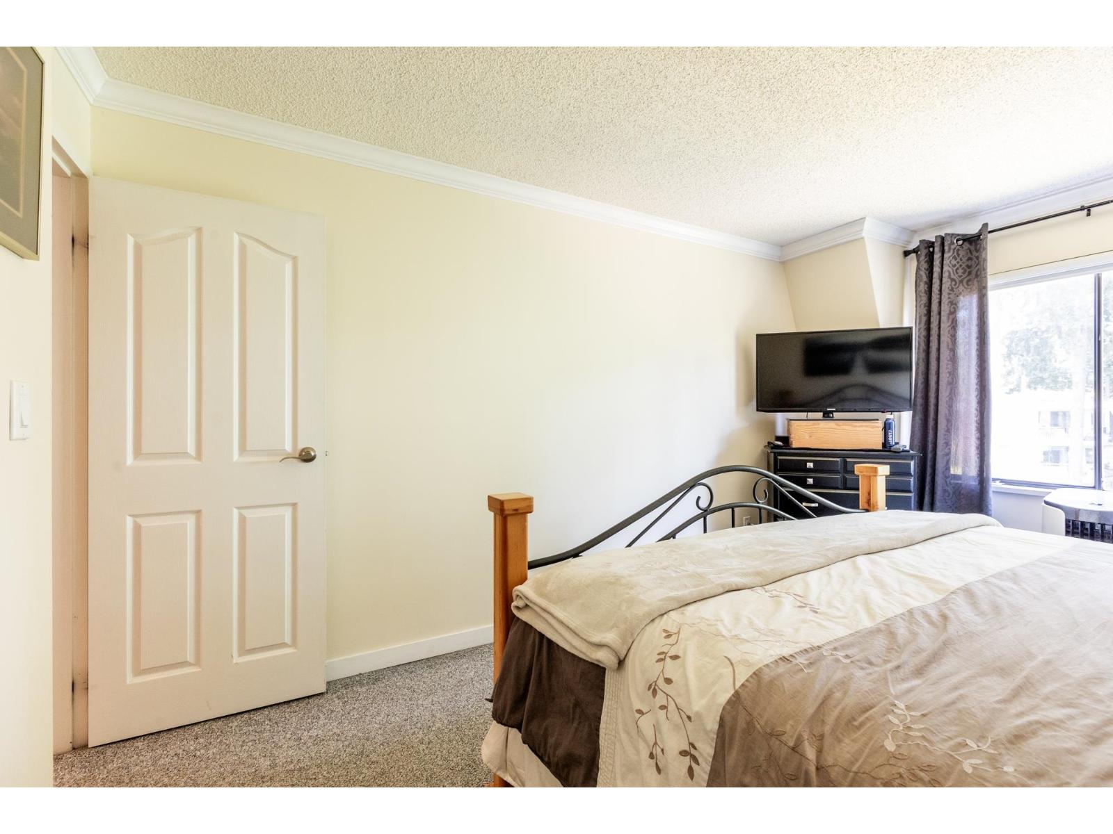 2 Bed, 1 Bath Apartment for Sale in Surrey – 308 1720 SOUTHMERE CRESCENT, Surrey – MLS# R3126644 - Image 23