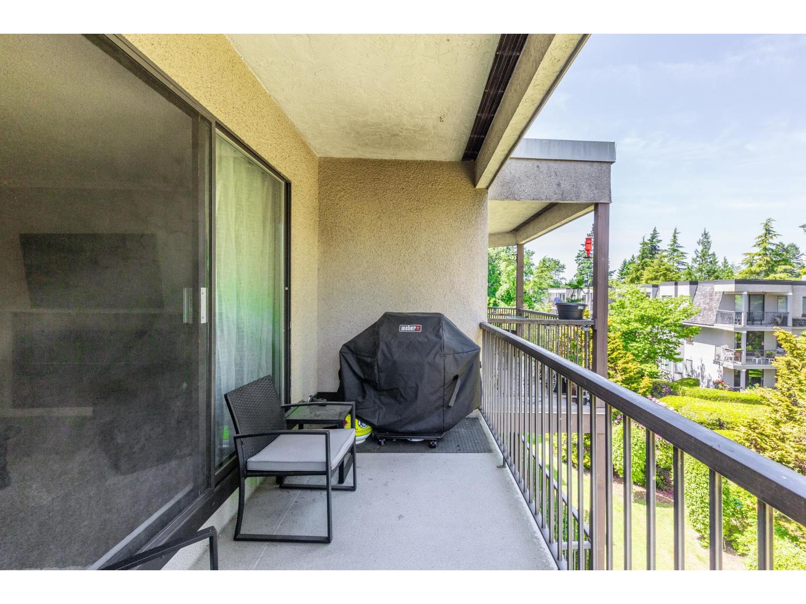 2 Bed, 1 Bath Apartment for Sale in Surrey – 308 1720 SOUTHMERE CRESCENT, Surrey – MLS# R3126644 - Image 31
