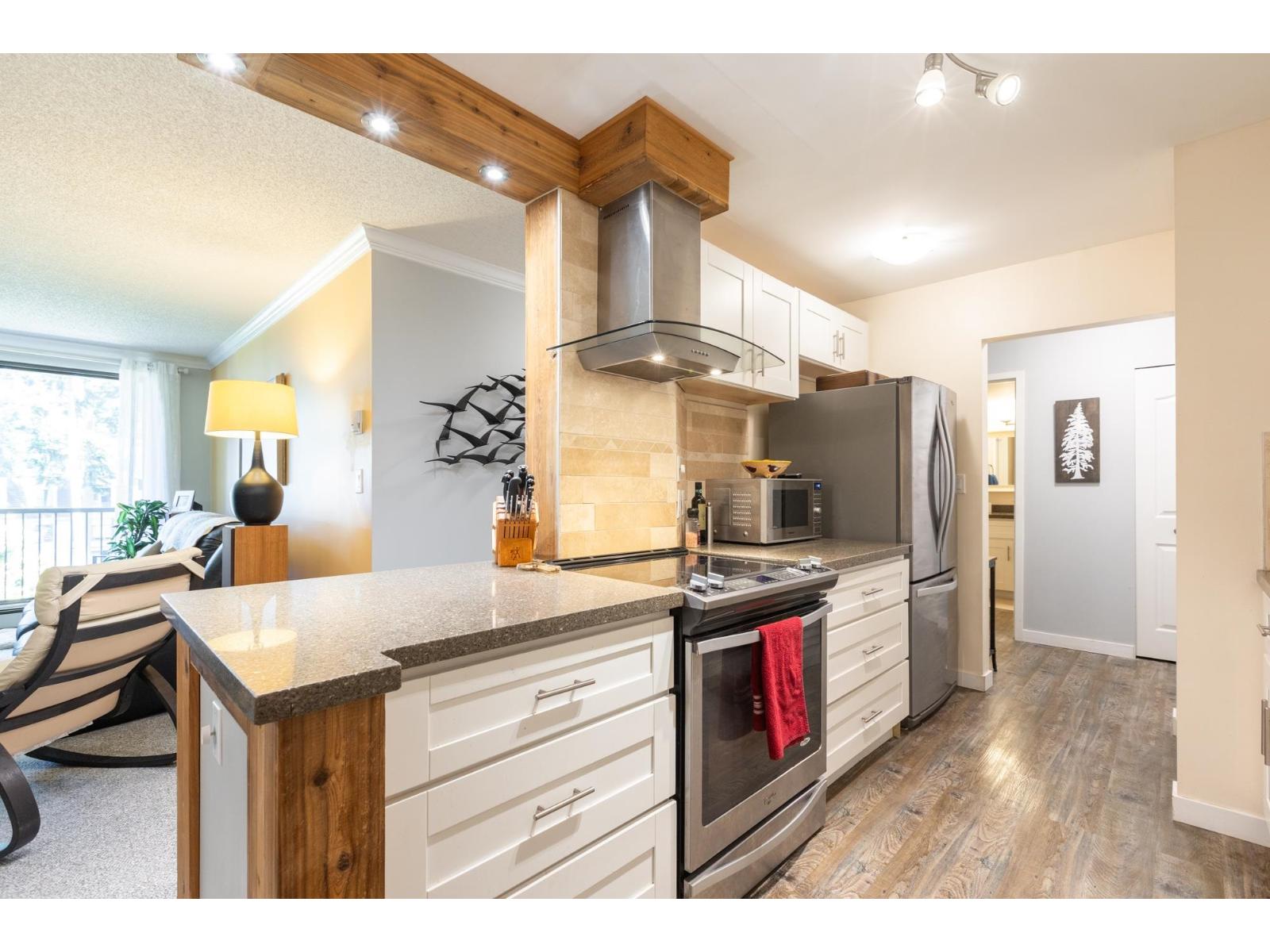 2 Bed, 1 Bath Apartment for Sale in Surrey – 308 1720 SOUTHMERE CRESCENT, Surrey – MLS# R3126644 - Image 13