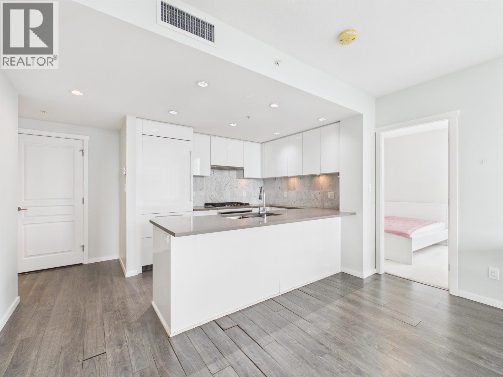 3603 5883 BARKER Avenue - main photo