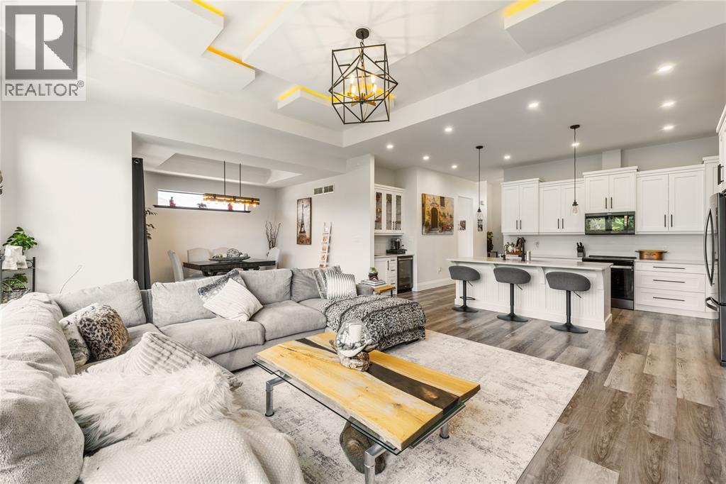 401 RODRIGUEZ DRIVE - 11