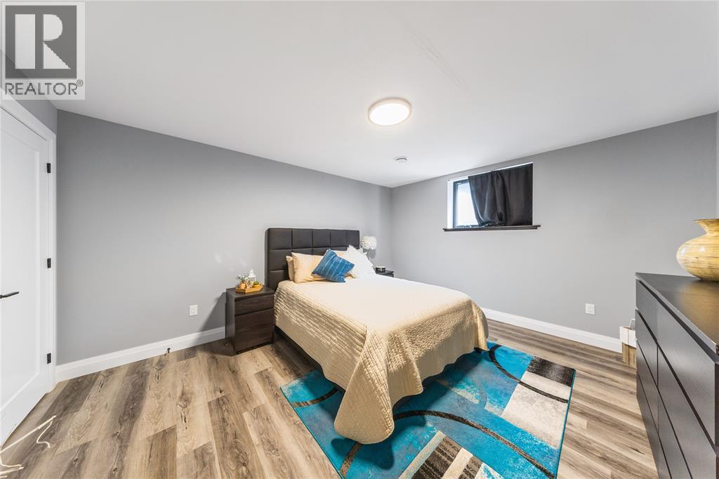 401 RODRIGUEZ DRIVE - 32