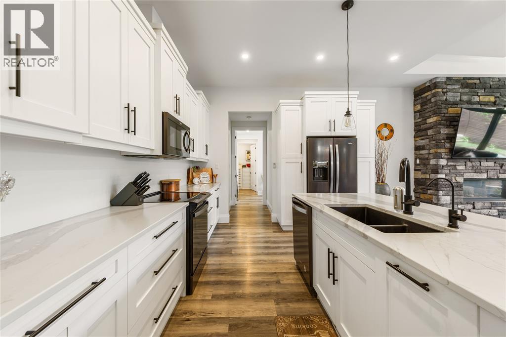 401 RODRIGUEZ DRIVE - 8