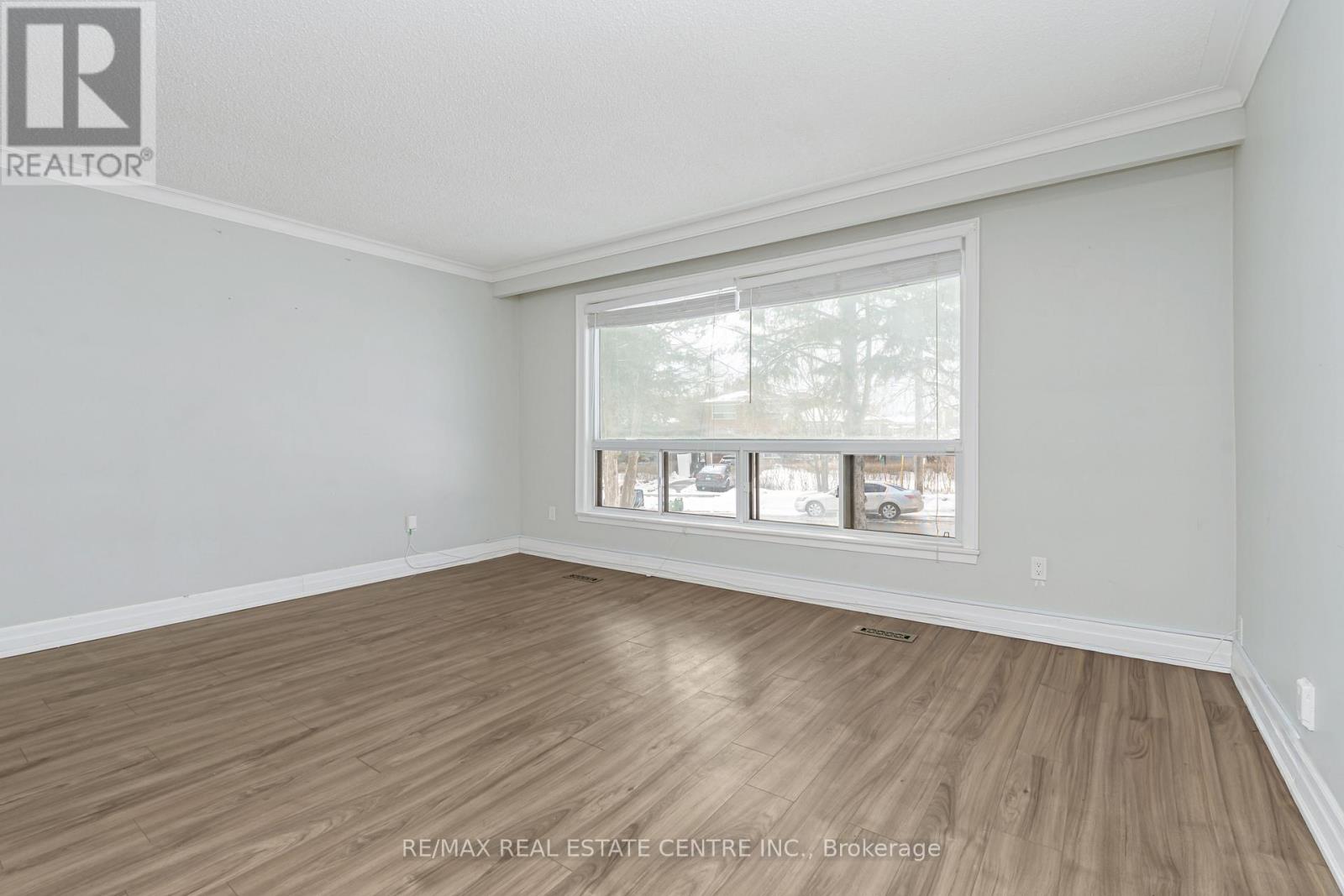 1 STANWOOD CRESCENT - 16