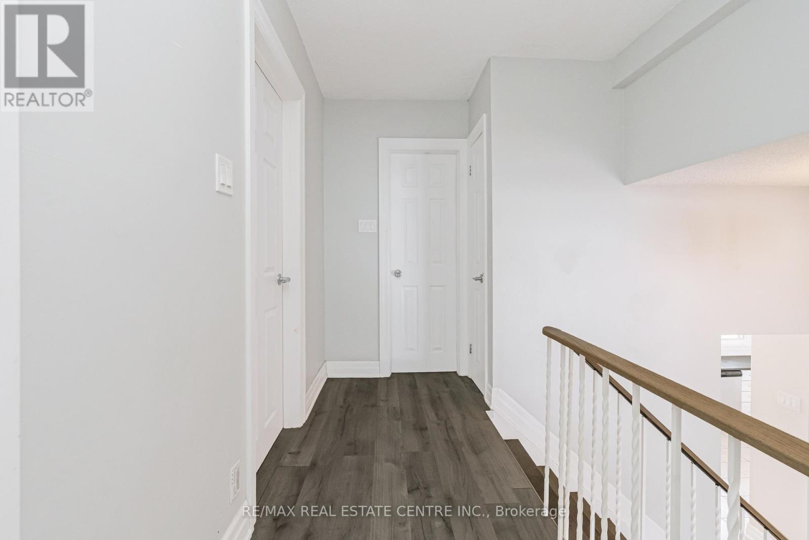 1 STANWOOD CRESCENT - 18