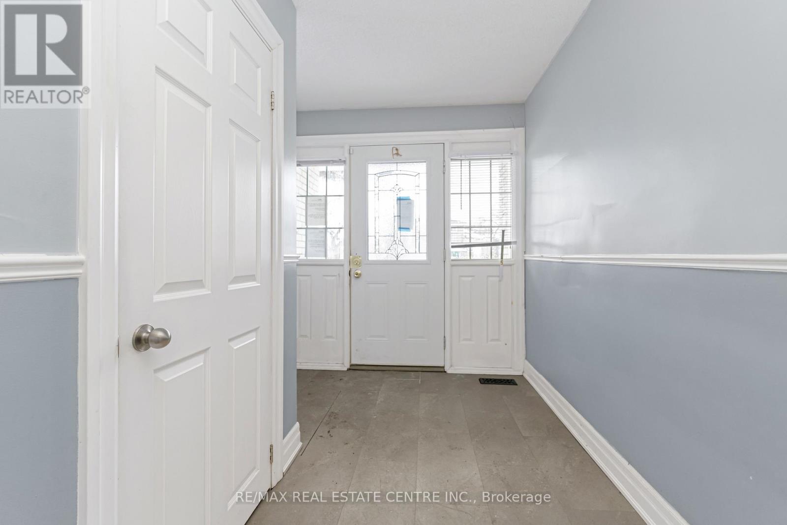 1 STANWOOD CRESCENT - 6