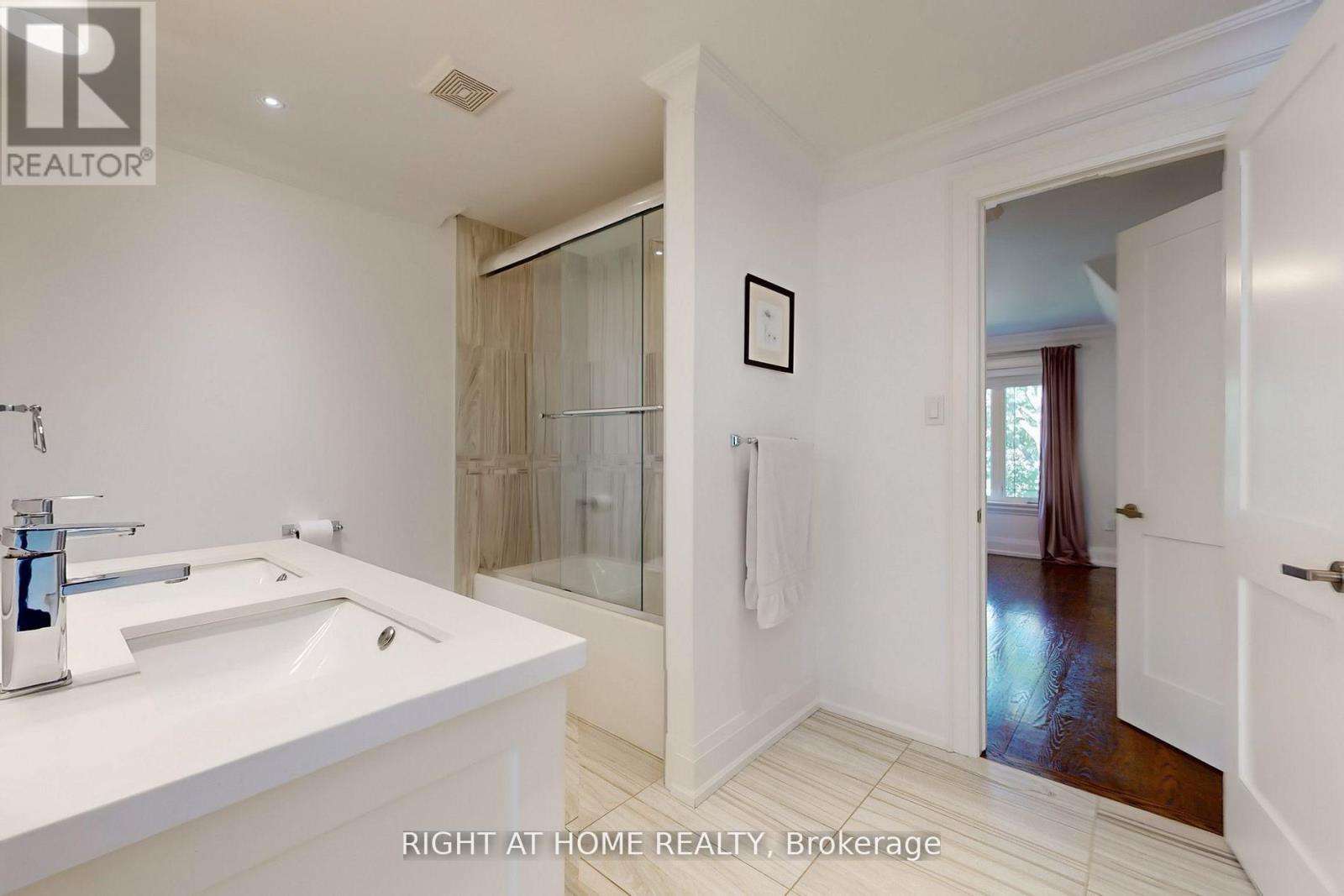 490 ORCHARD DRIVE - 15
