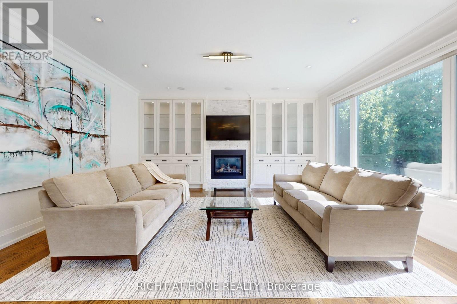 490 ORCHARD DRIVE - Image 3