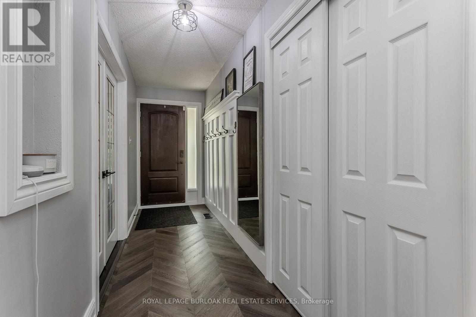 1109 DOWLAND CRESCENT - 28