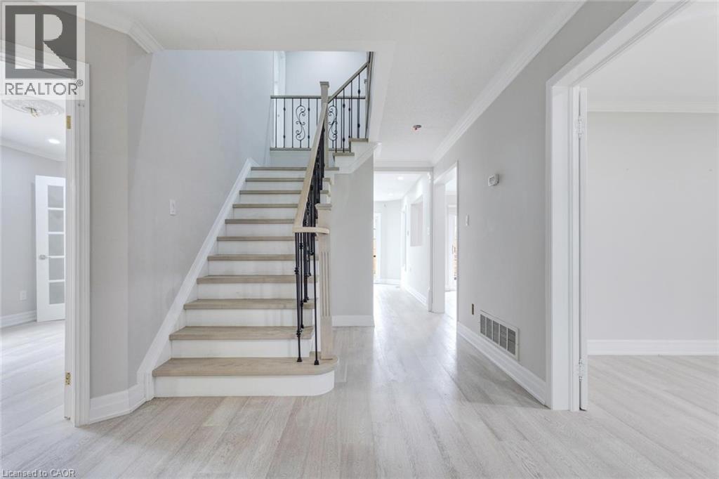 18555 HURONTARIO Street - 5