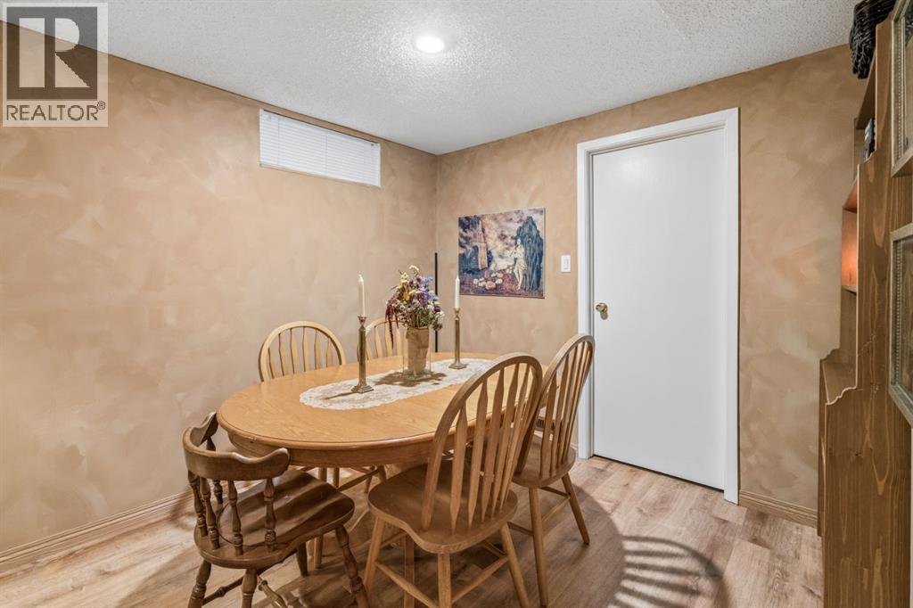 47 Cedargrove Way SW - 26