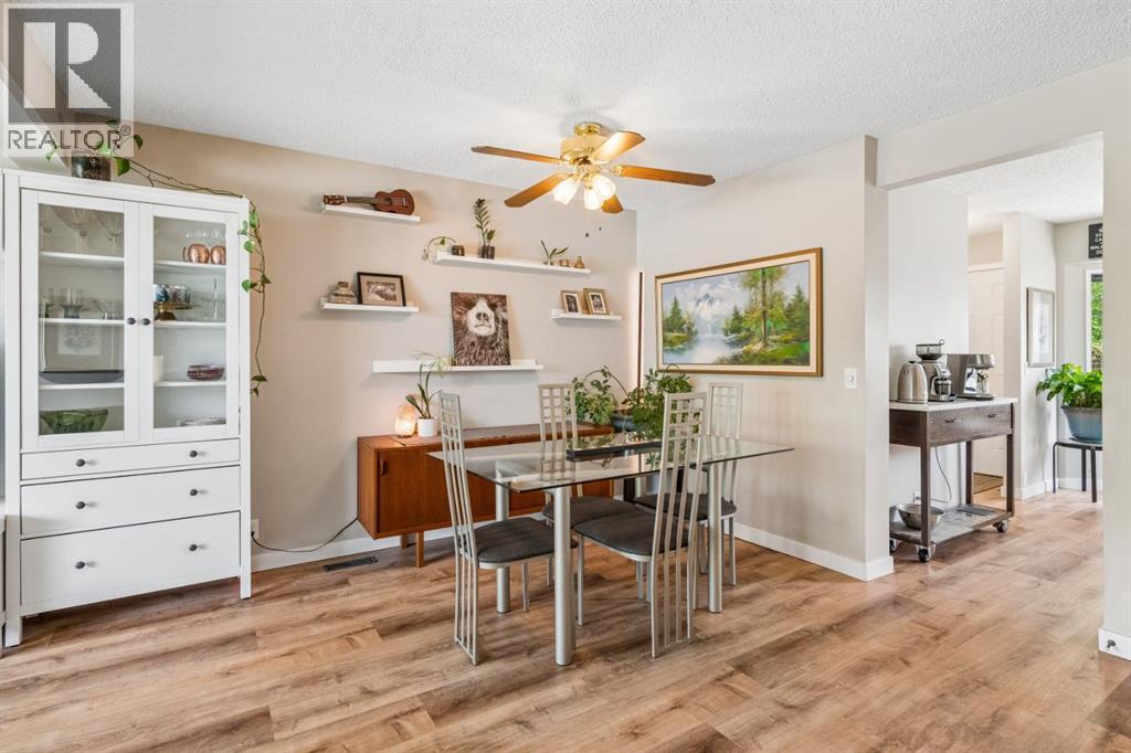 47 Cedargrove Way SW - 8