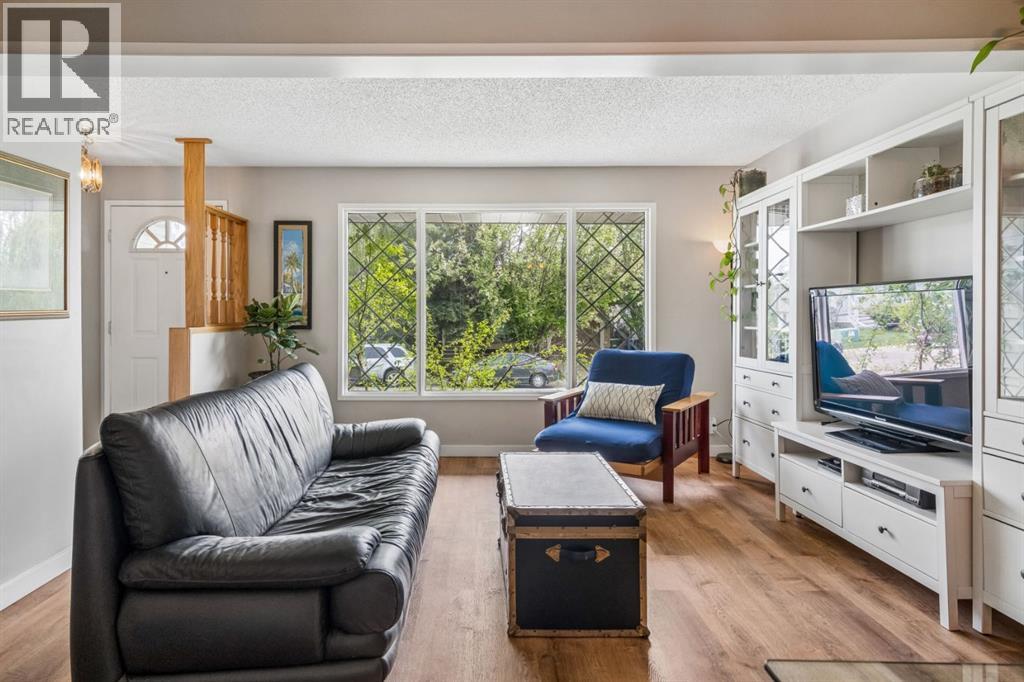47 Cedargrove Way SW - 6
