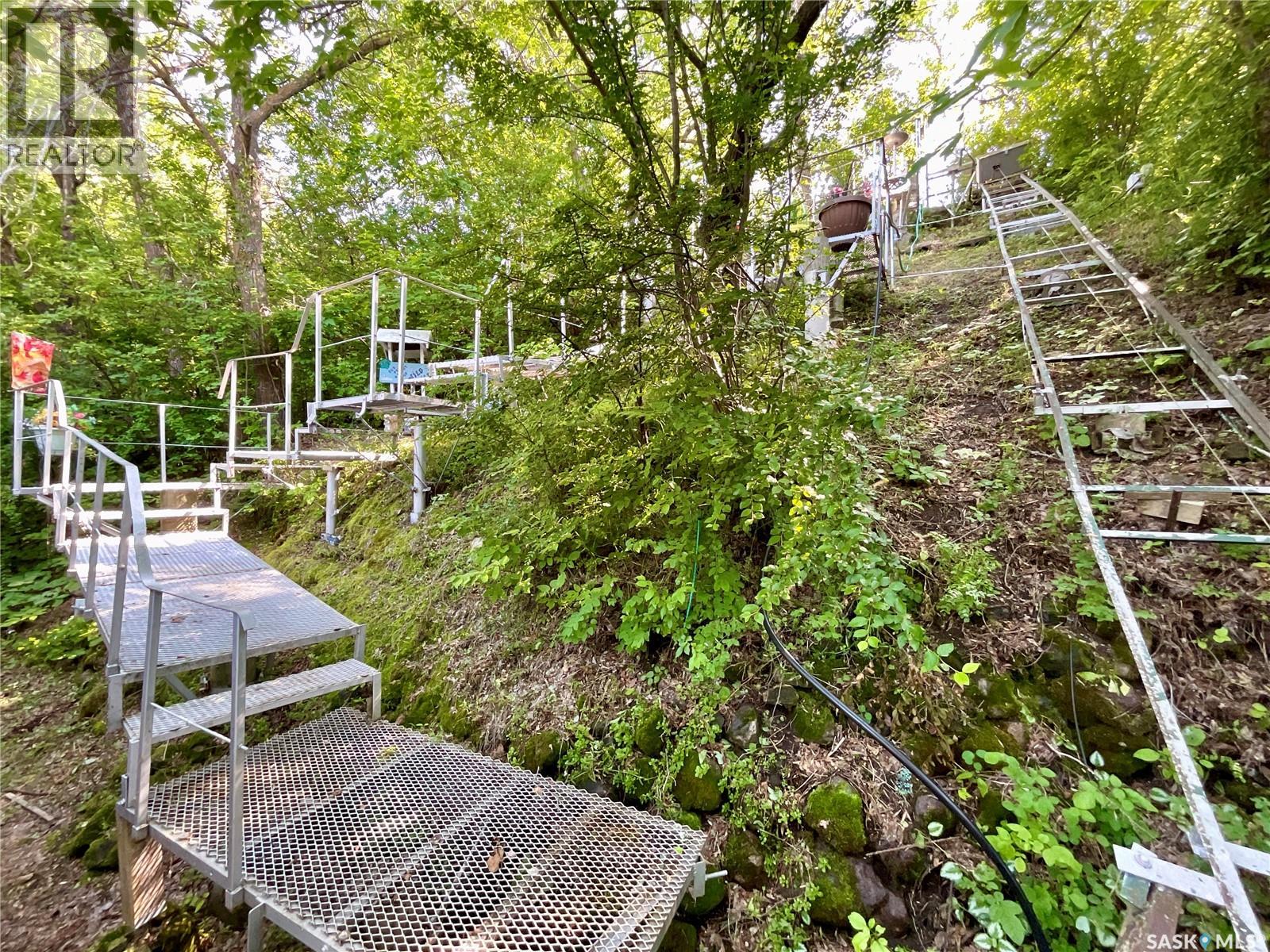 211 Osment AVENUE - 39