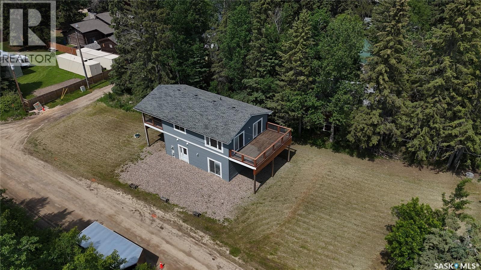 720 Railway STREET - 28