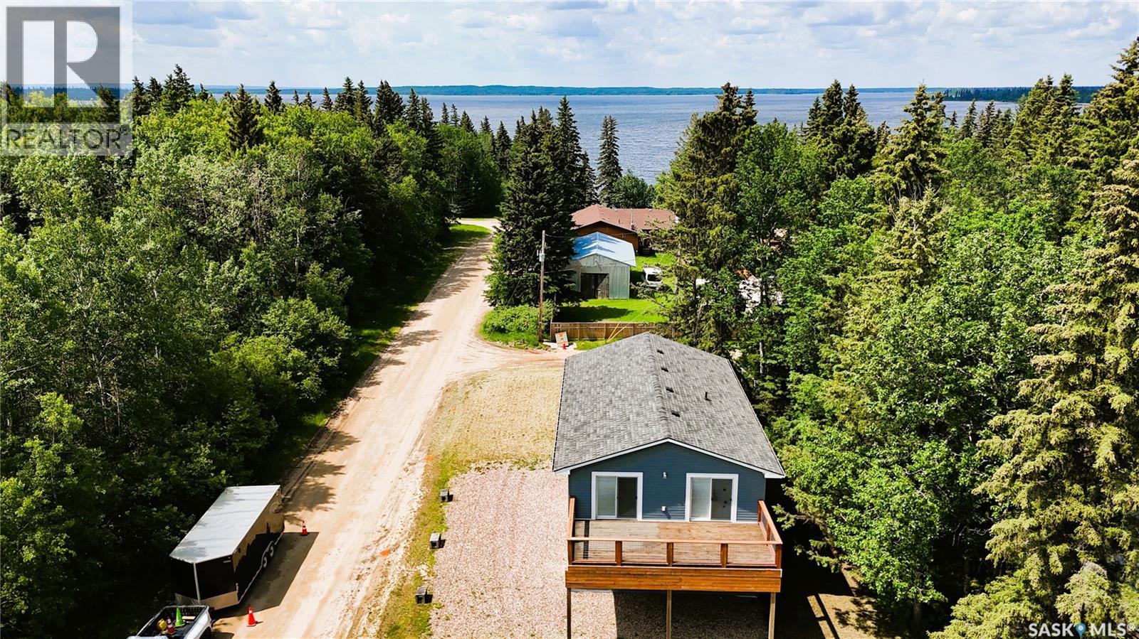 720 Railway STREET - 3