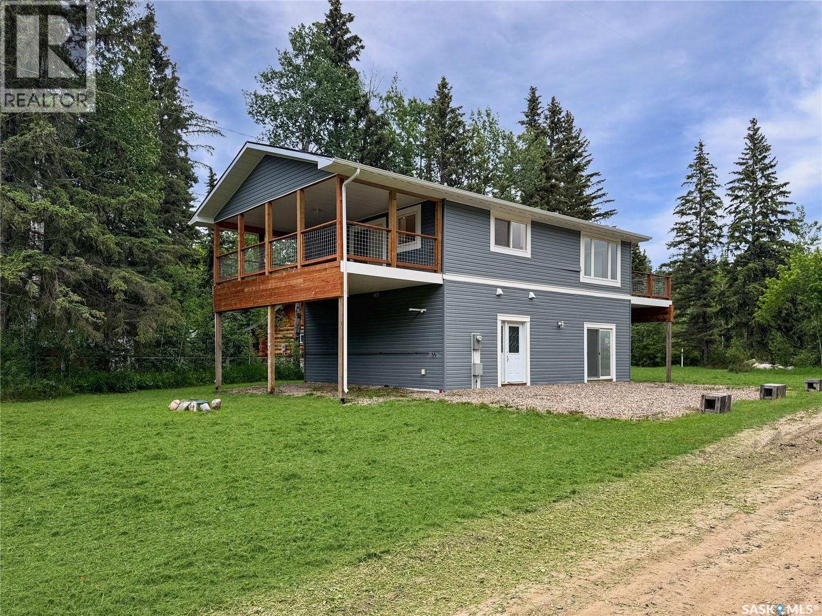 720 Railway STREET - 4