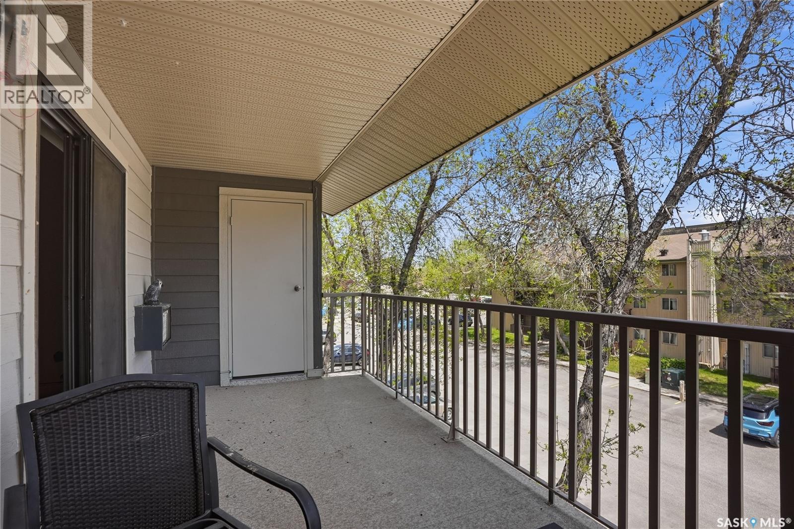 #307G 1121 McKercher DRIVE - 26