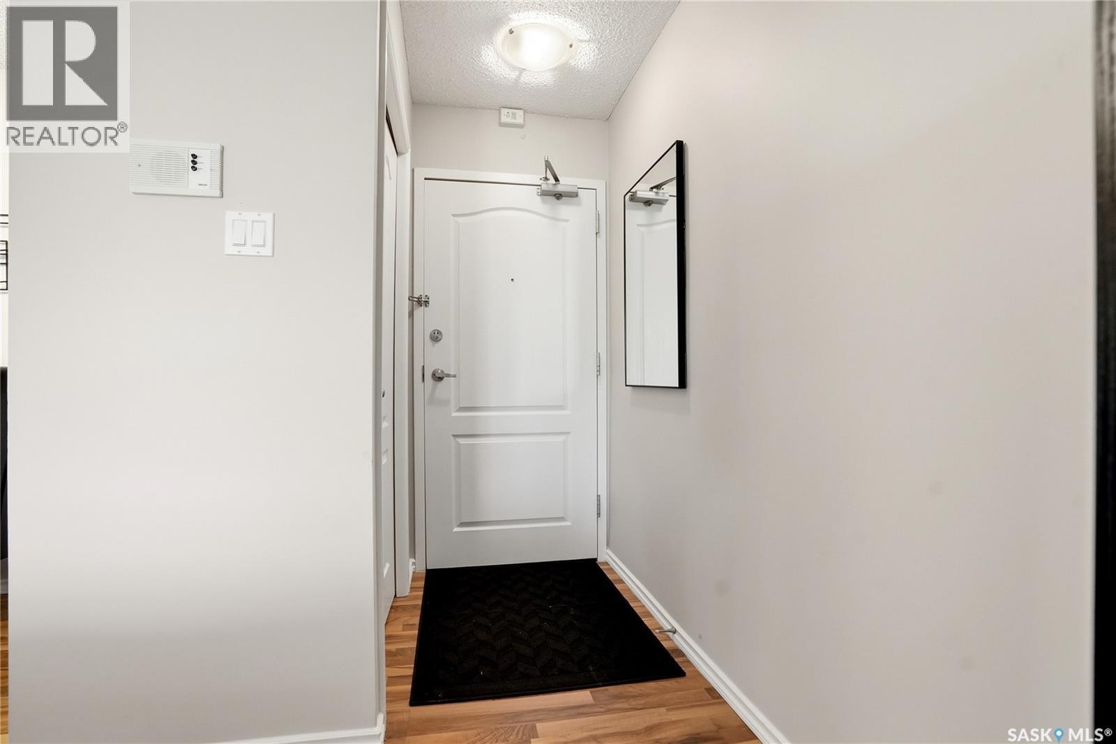 #307G 1121 McKercher DRIVE - 28