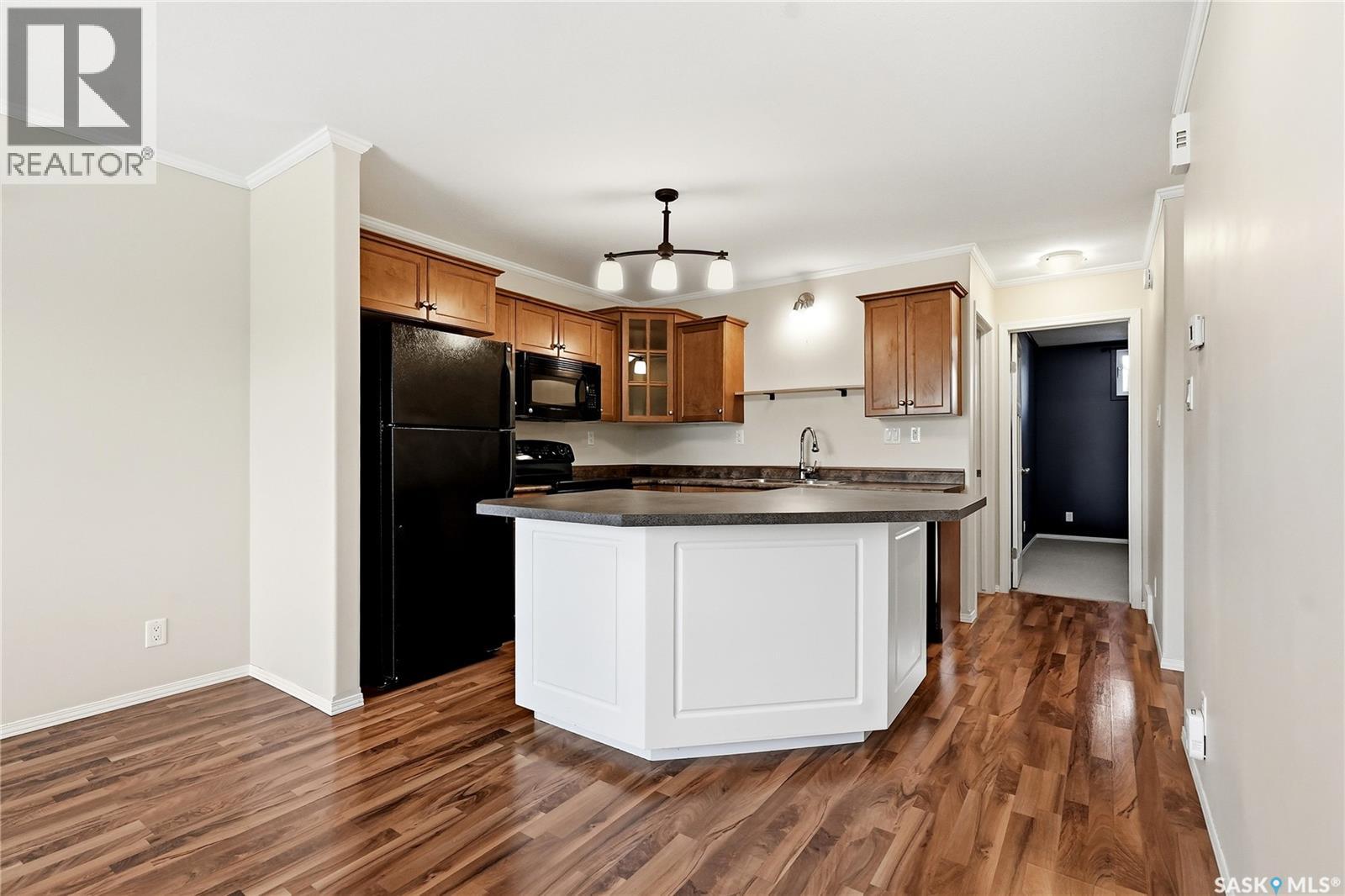 #311 1022 Hampton CIRCLE - 10