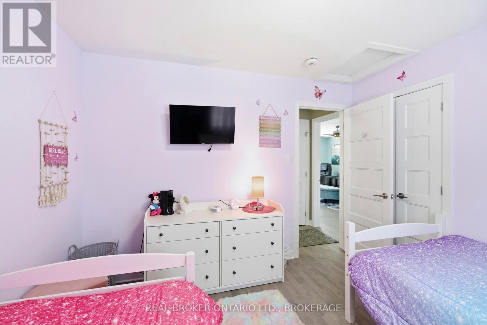 6625 SUTHERLAND AVENUE - 28