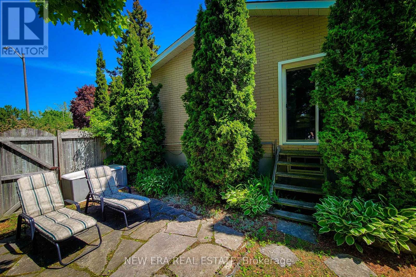 1 GREENWOOD AVENUE - 10