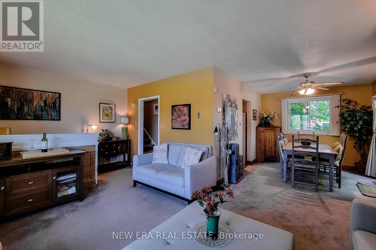 1 GREENWOOD AVENUE - 18