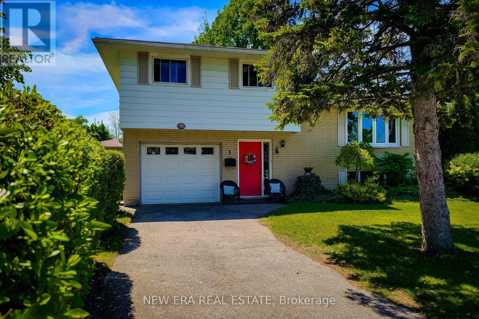 1 GREENWOOD AVENUE - 4