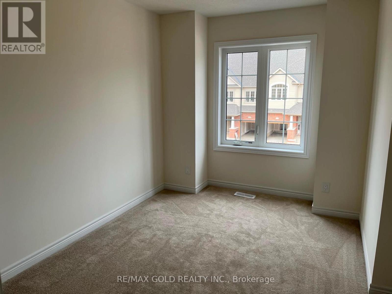 90 GRASSBOURNE AVENUE - 14