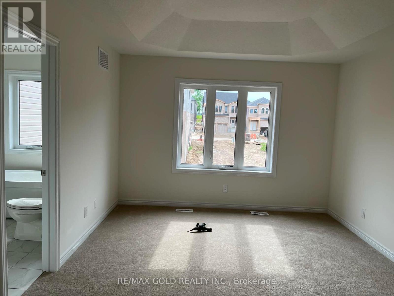 90 GRASSBOURNE AVENUE - 16