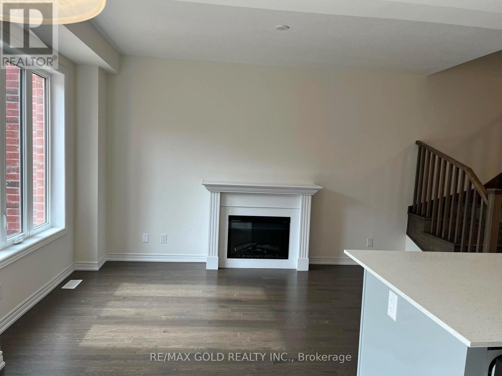 90 GRASSBOURNE AVENUE - 9
