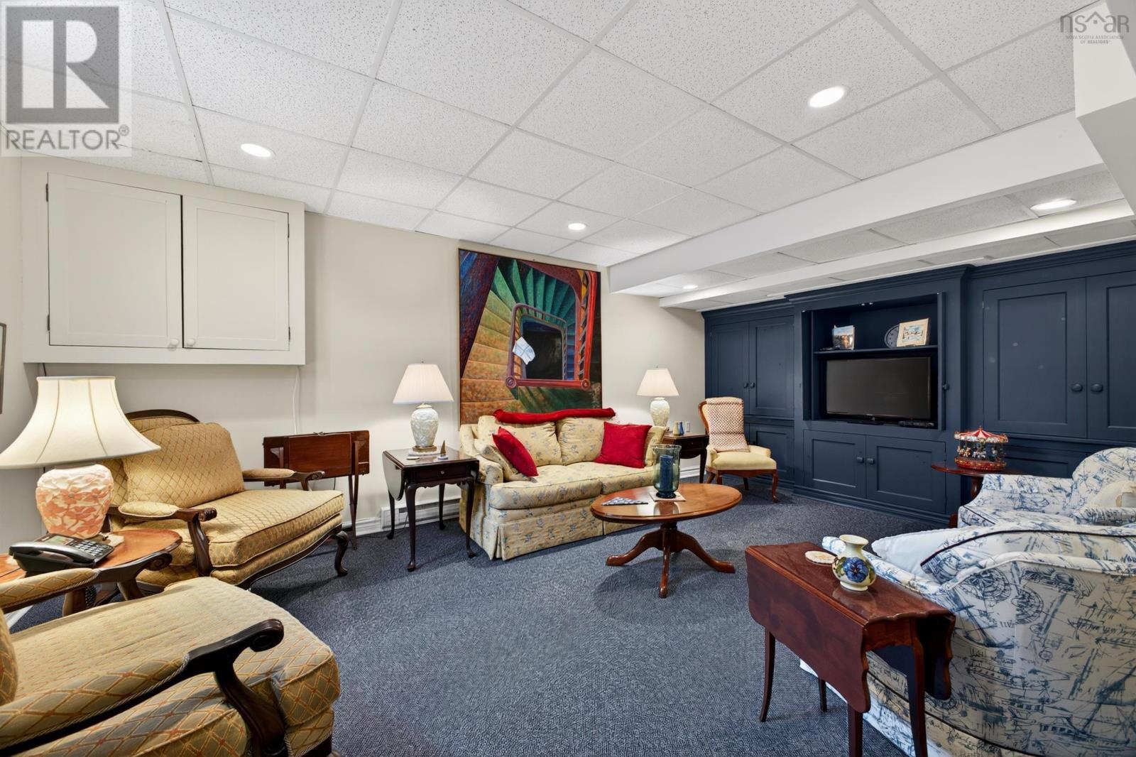 46 Highland Drive - 48