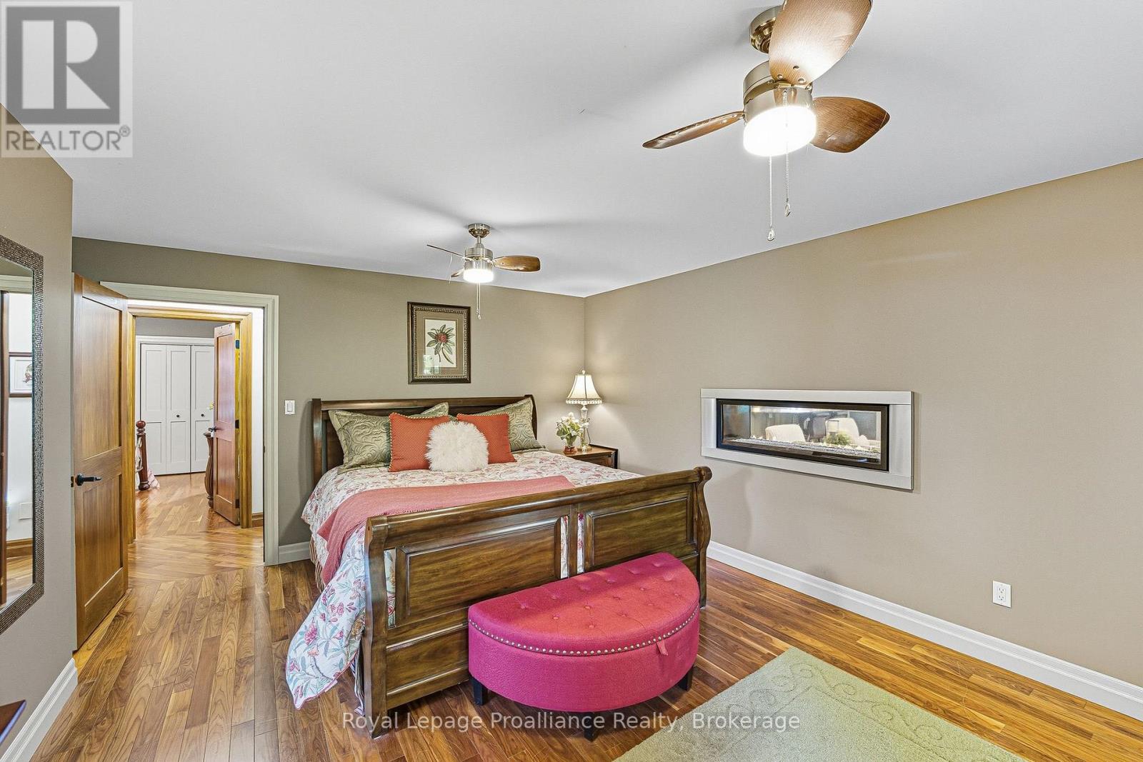 6 BIRCH COURT - 21