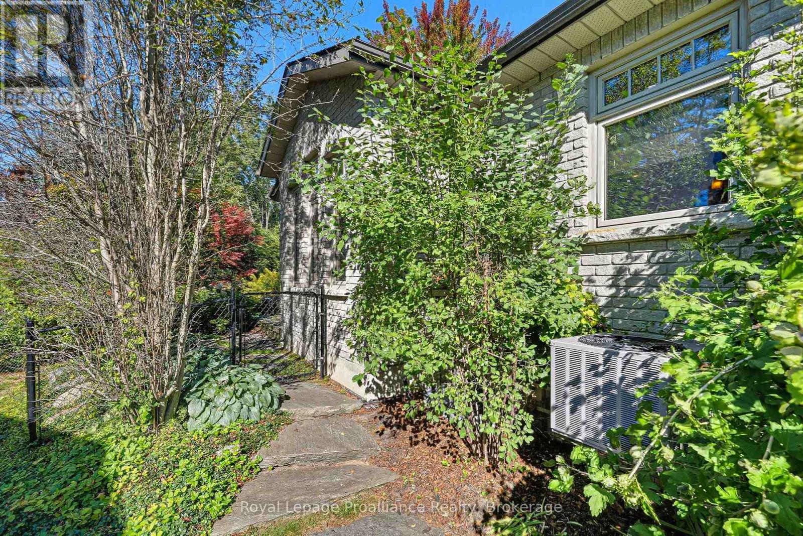 6 BIRCH COURT - 43