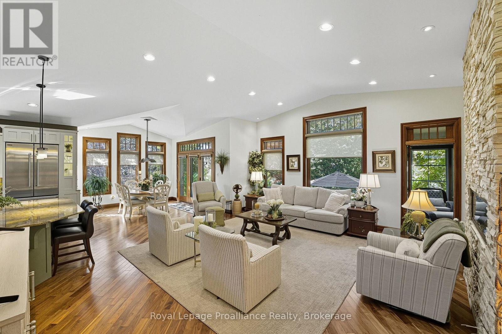 6 BIRCH COURT - 8