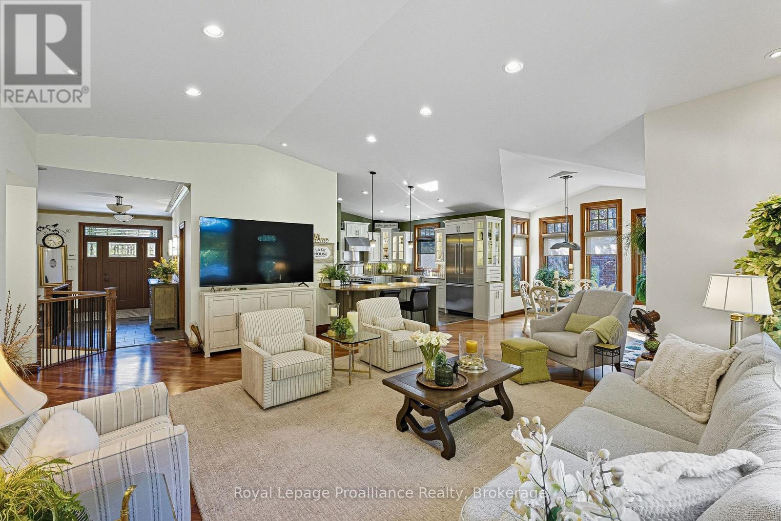 6 BIRCH COURT - 9